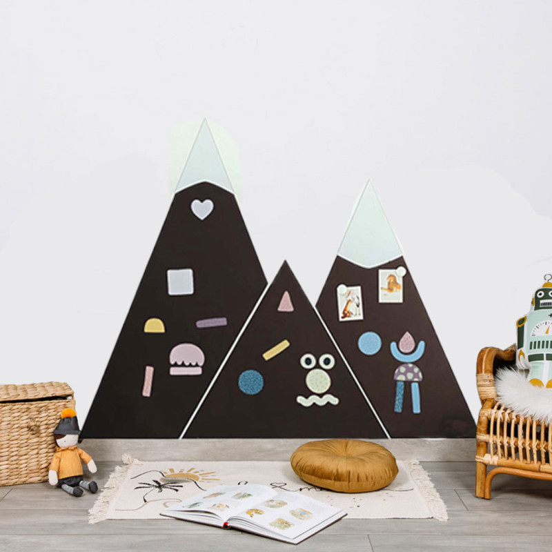 magnetische Wandtafel in Form eines Berges für das Kinderzimmer